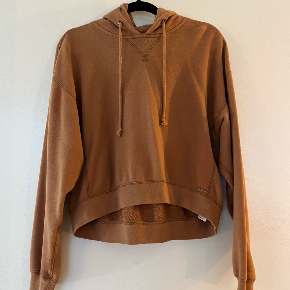 Abercrombie cropped hoodie. Size M.